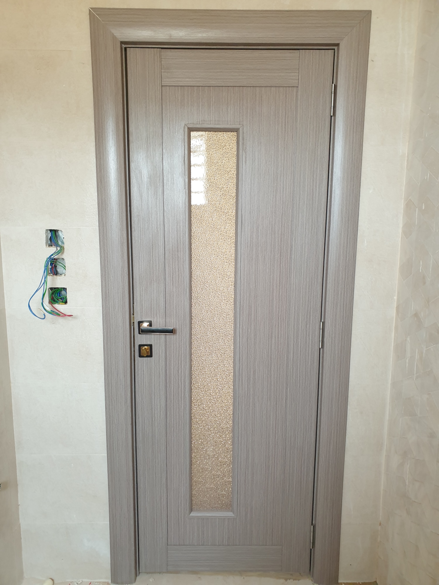 باب PVC مقاوم للمياه للحمامات